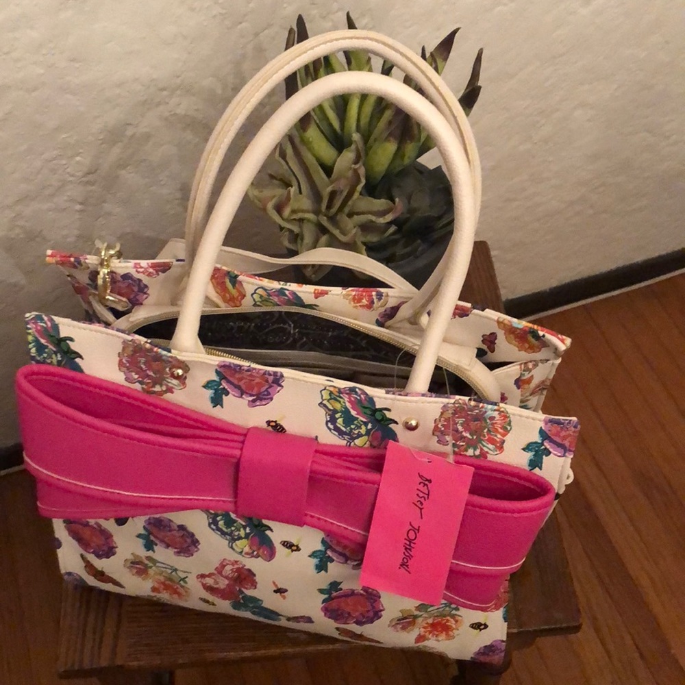 Floral Betsey Johnson purse